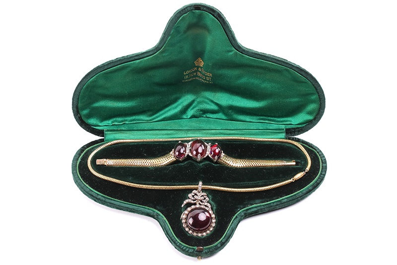 A Victorian garnet and rose-cut diamond bracelet and necklace suite