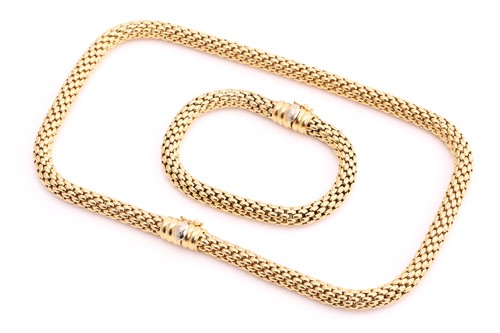 A FOPE Flex'It Necklace and a bracelet from the same collection