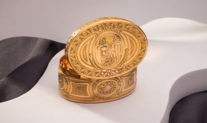Sell Gold Snuff Boxes with Dawsons