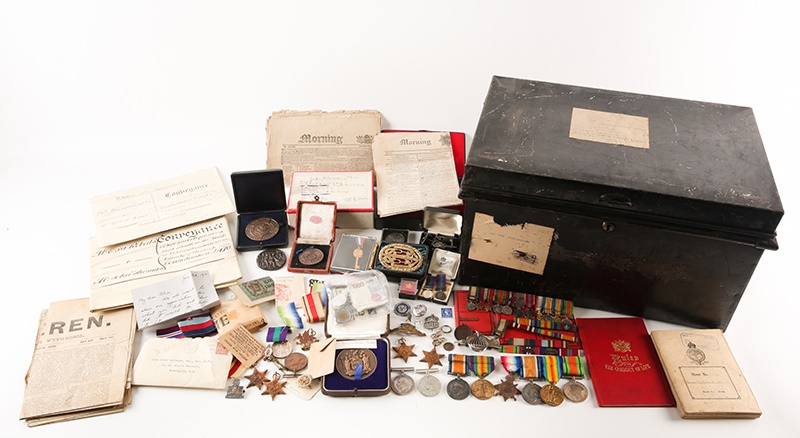 A mixed group of WWI and WWII medals
