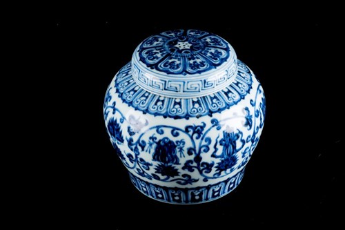 Lot 168 - A Chinese Ming style blue and white ginger jar...