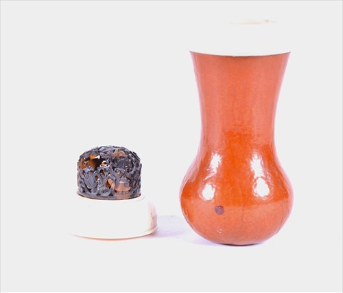 Lot 191 - A Chinese Qing dynasty ivory and tortoiseshell...