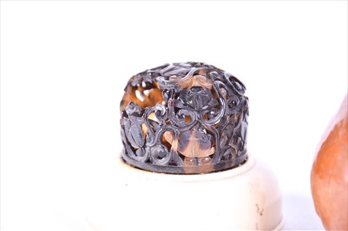 Lot 191 - A Chinese Qing dynasty ivory and tortoiseshell...
