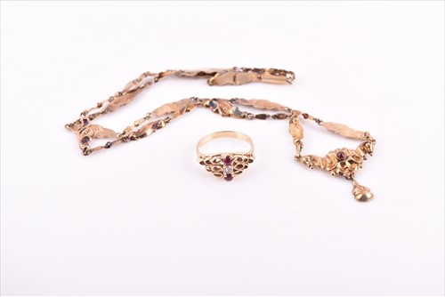 Lot 713 - A yellow metal necklace comprised of hollow...