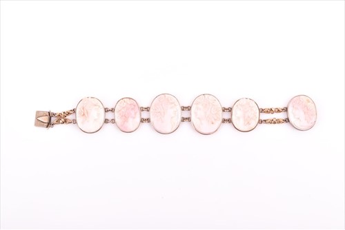 Lot 700 - A late 19th / early 20th century coral...