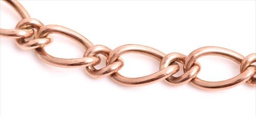 Lot 668 - A 9ct rose gold flattened figaro link chain...