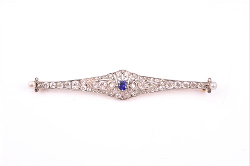 Lot 670 - An early 20th century diamond, sapphire and...
