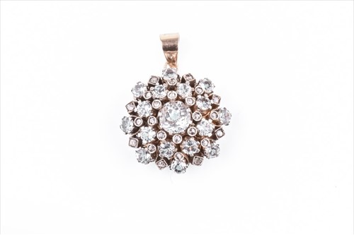 Lot 441 - An unusual diamond and aquamarine pendant of...