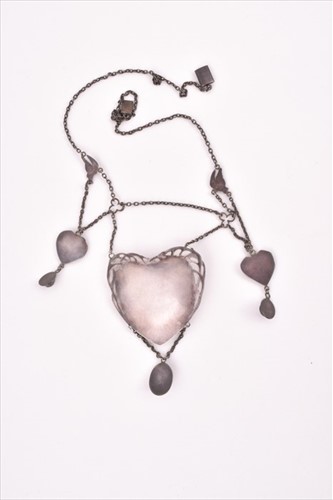 Lot 569 - An Art Nouveau white metal and enamel necklace...