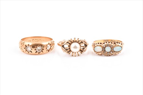 Lot 587 - A late 19th / early 20th century 18ct yellow...