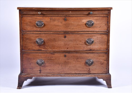Lot 25 - A George III mahogany bachelorâ€™s chest with...