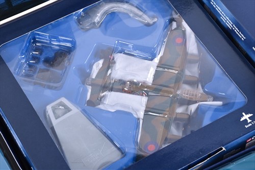 Lot 202 - A group of eight Corgi Aviation Archive boxed '...
