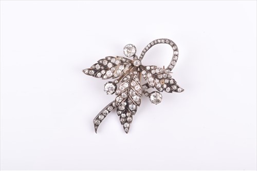 Lot 688 - A late 19th / early 20th century silver gilt...