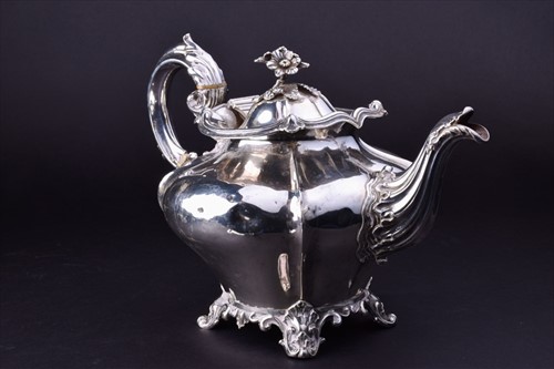 Lot 362 - A Victorian silver teapot London 1845, by...