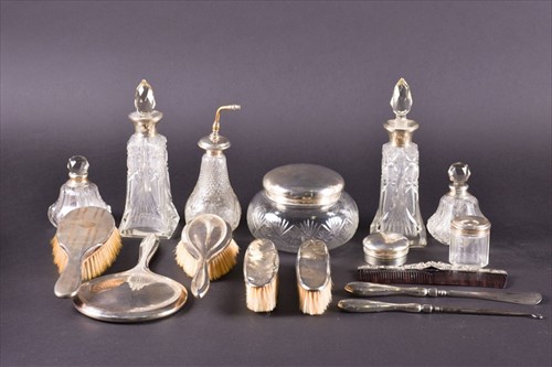 Lot 459 - A quantity of 19th and 20th century solid...