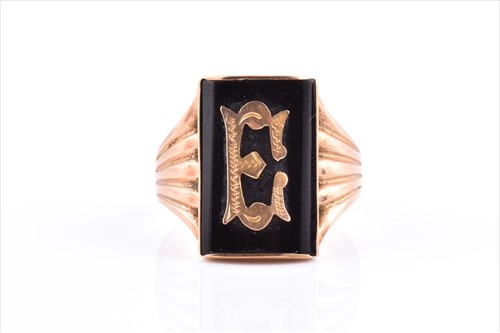 Lot 649 - A late 19th / early 20th century Momento Mori...