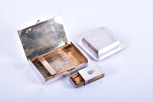 Lot 482 - A Charles Boyton Art Deco silver smoker's set...