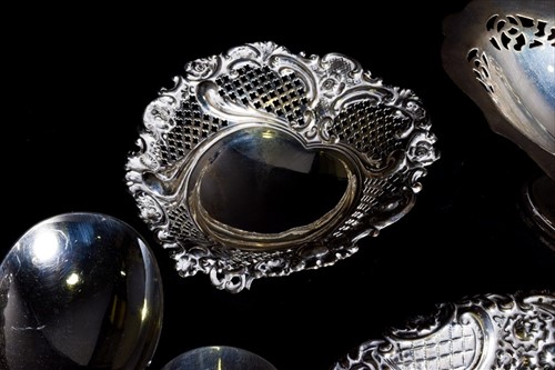 Lot 485 - A pair of George V silver servers Birmingham...