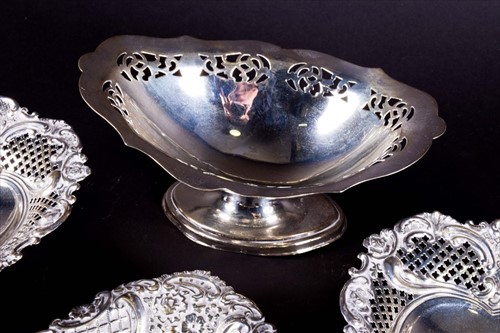 Lot 485 - A pair of George V silver servers Birmingham...