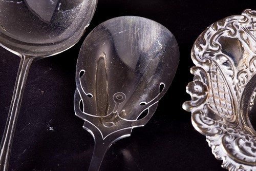 Lot 485 - A pair of George V silver servers Birmingham...