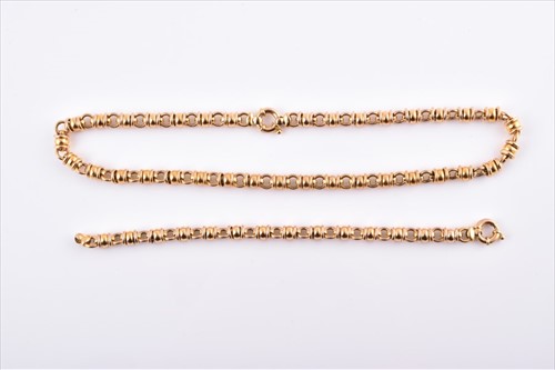 Lot 591 - An unusual Italian 9ct yellow gold fancy-link...