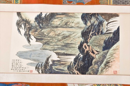 Lot 98 - A 20th century Chinese scroll watercolour...