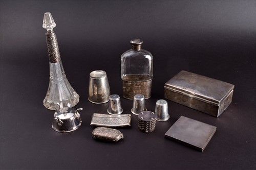 Lot 391 - A small collection of miscellaneous silver...