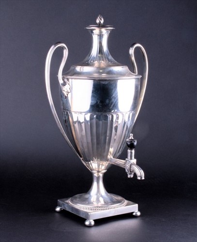 Lot 374 - A Victorian Regency style silver tea urn /...