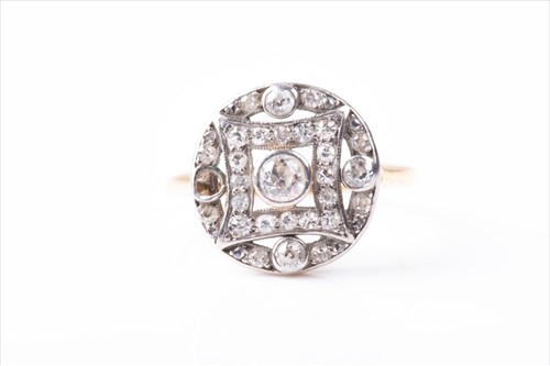 Lot 548 - An early to mid 20th century diamond ring of...