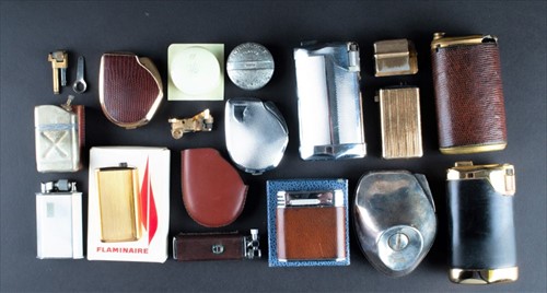 Lot 146 - A group of 1930s-70s cigarette lighters,...