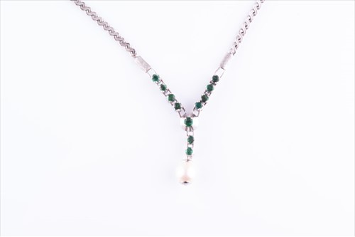 Lot 528 - An emerald and pearl drop pendant necklace...