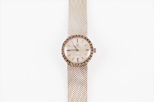 Lot 328 - A ladies Omega wristwatch with diamond set...
