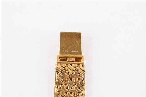 Lot 302 - Roy King for Bueche Girod an 18ct yellow gold...