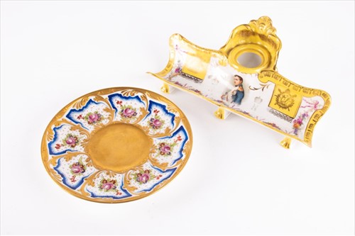 Lot 195 - A Sevres 2nd Empire porcelain inkwell with...