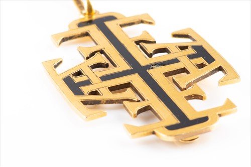 Lot 454 - An unusual mourning Cross pendant possibly by...