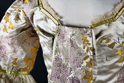 Lot 242 - A fine Victorian silk brocade ball gown...