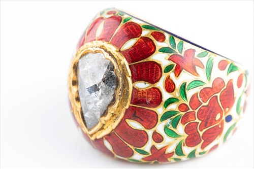Lot 489 - An Indian enamel and diamond cocktail ring...