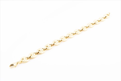 Lot 350 - A Gucci-style anchor-link bracelet...
