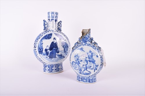 Lot 90 - A Chinese export blue and white moon vase...