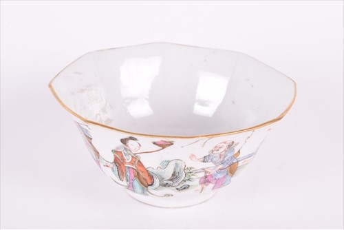 Lot 197 - A 18th century Chinese bowl with painted reign...