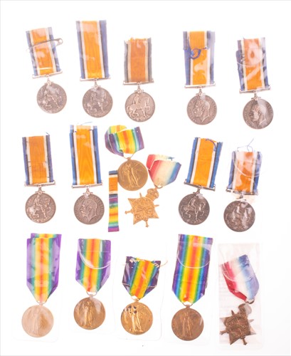 Lot 252 - A collection of WWI medals in mainly...