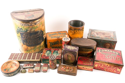 Lot 24 - A collection of antique 19th and early-20th...