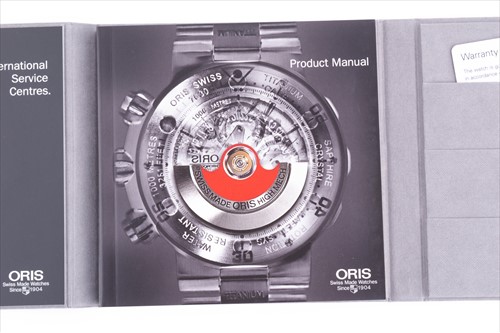 Lot 303 - An Oris stainless steel automatic divers...