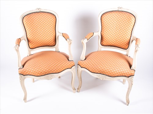 Lot 131 - A pair of Louis XV style fauteuils with...