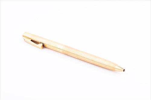 Lot 236 - An 18ct yellow gold Sheaffer ballpoint pen...