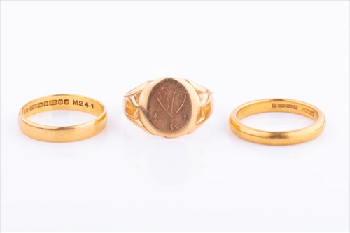 Lot 396 - Two 22ct gold wedding bands 8 grams, together...