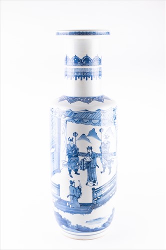 Lot 542 - A large Chinese blue and white Rouleau vase,...