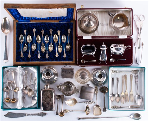 Lot 401 - A collection of miscellaneous silverware to...