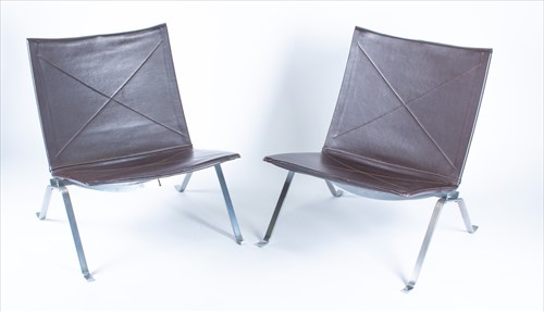 Lot 132 - A pair of Paul Kjaerholm 'PK22' chairs from a...
