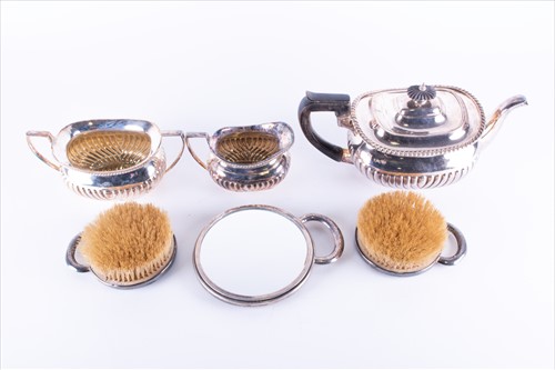 Lot 404 - A Victorian silver tea service London 1892, by...